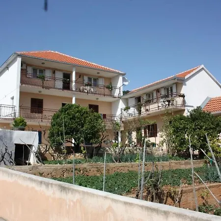 6117b Apartmán