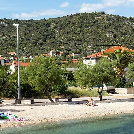 6117b דירה Vinišće